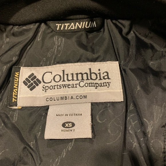 Columbia Black Onni-Tech Waterproof Women’s Jacket Size XS - Picture 5 of 16